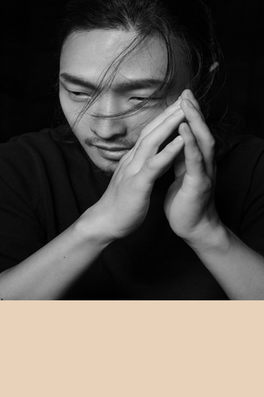 尋烏高浮雕和淺浮雕在色彩上有什么差異？